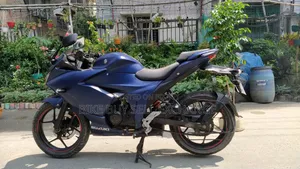 সুজুকি জিক্সার এসএফ ২০২৪ নীল