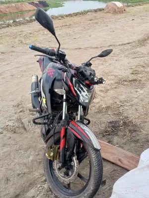 TVS Apache 160 4V 2022 Black