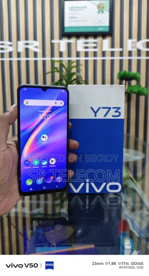 Vivo Y73 64 GB