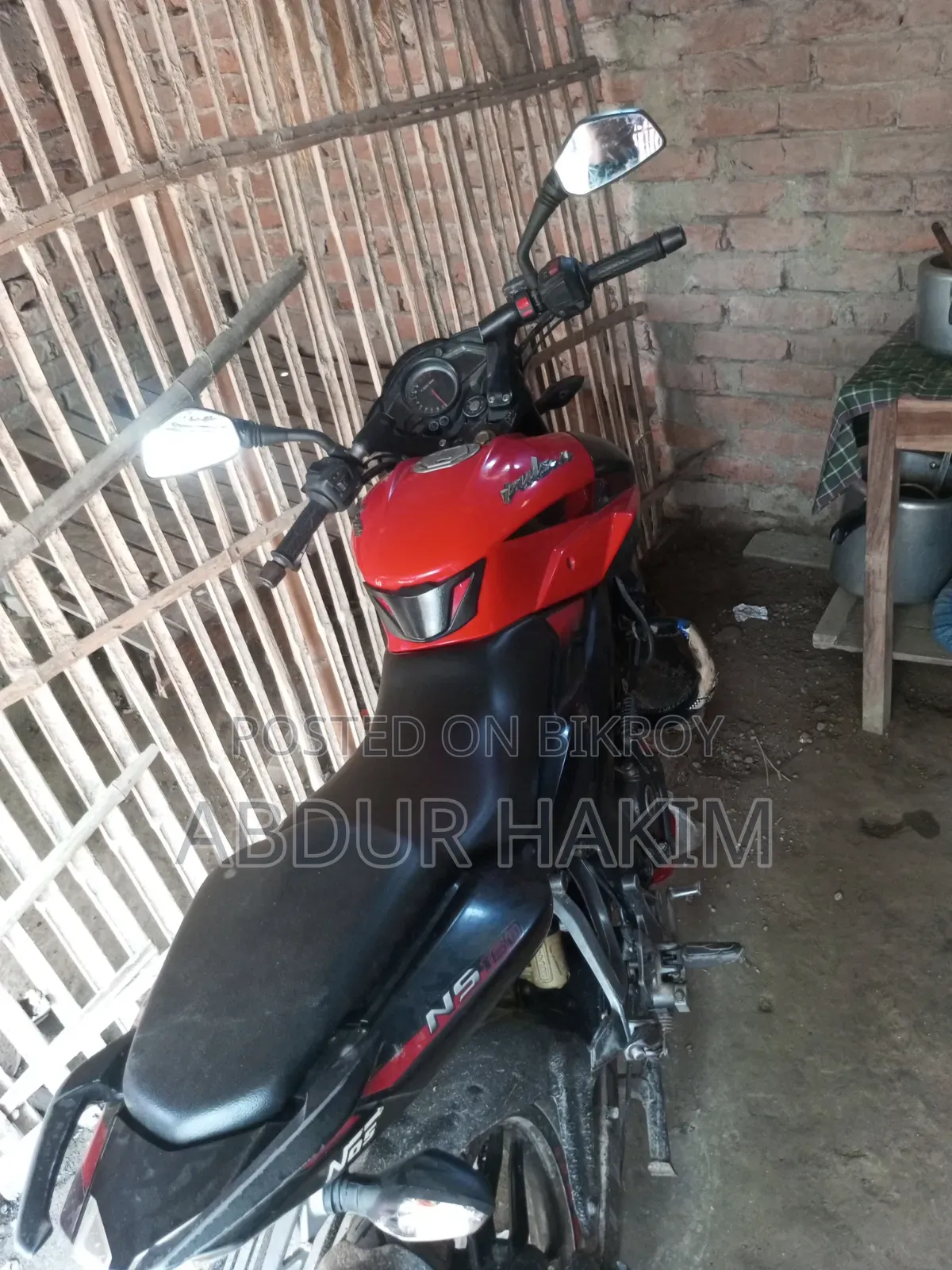 বাজাজ পালসার এনএস ১৬০ ২০১৯ লাল