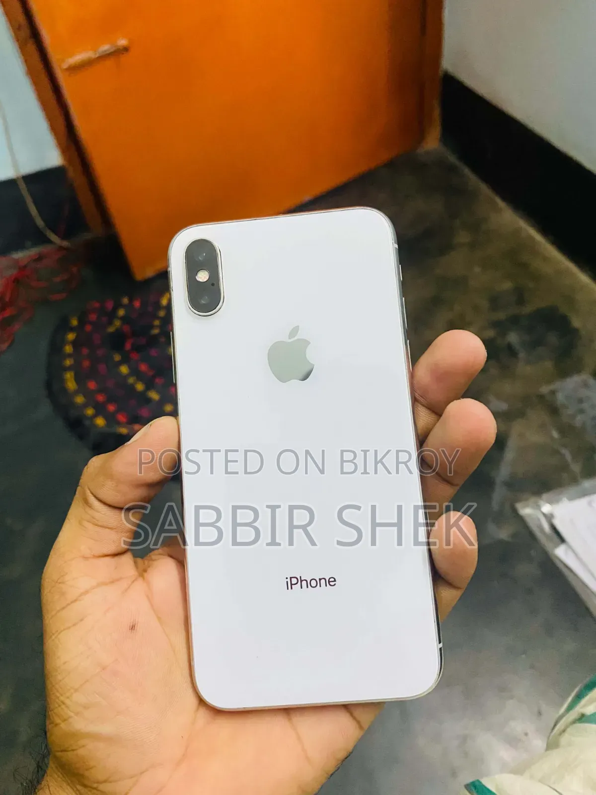 Apple iPhone X 64 GB White