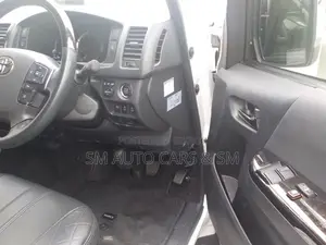 Toyota HiAce 2024 White
