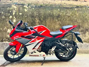 হোন্ডা সিবিআর ২০২২ রেড