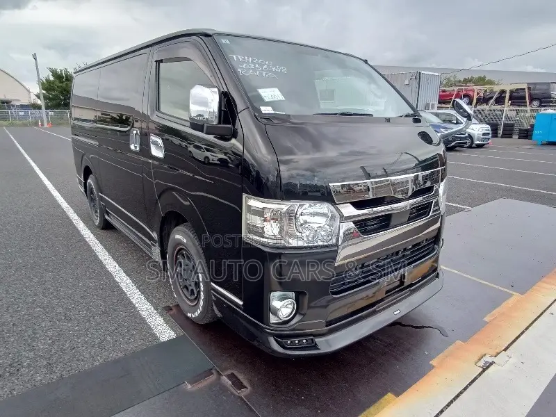 Toyota HiAce 2022 Black