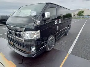 Toyota HiAce 2022 Black
