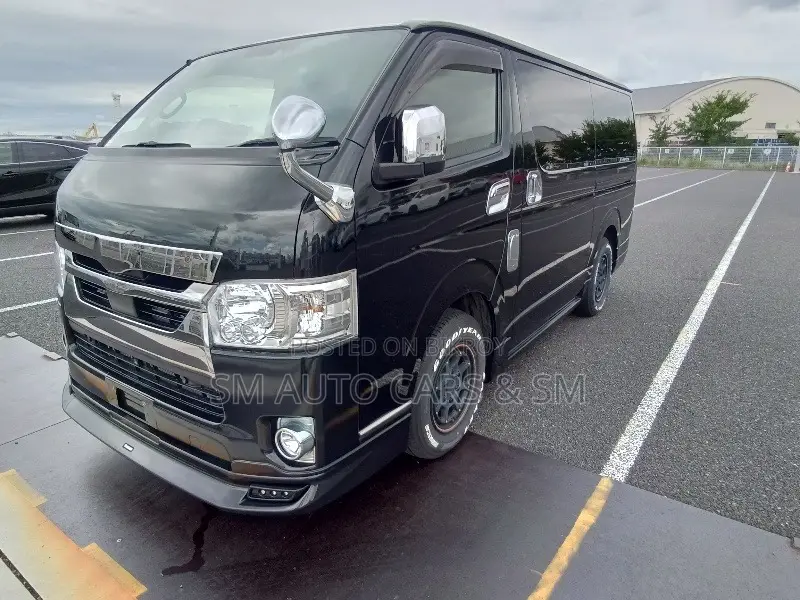 Toyota HiAce 2022 Black