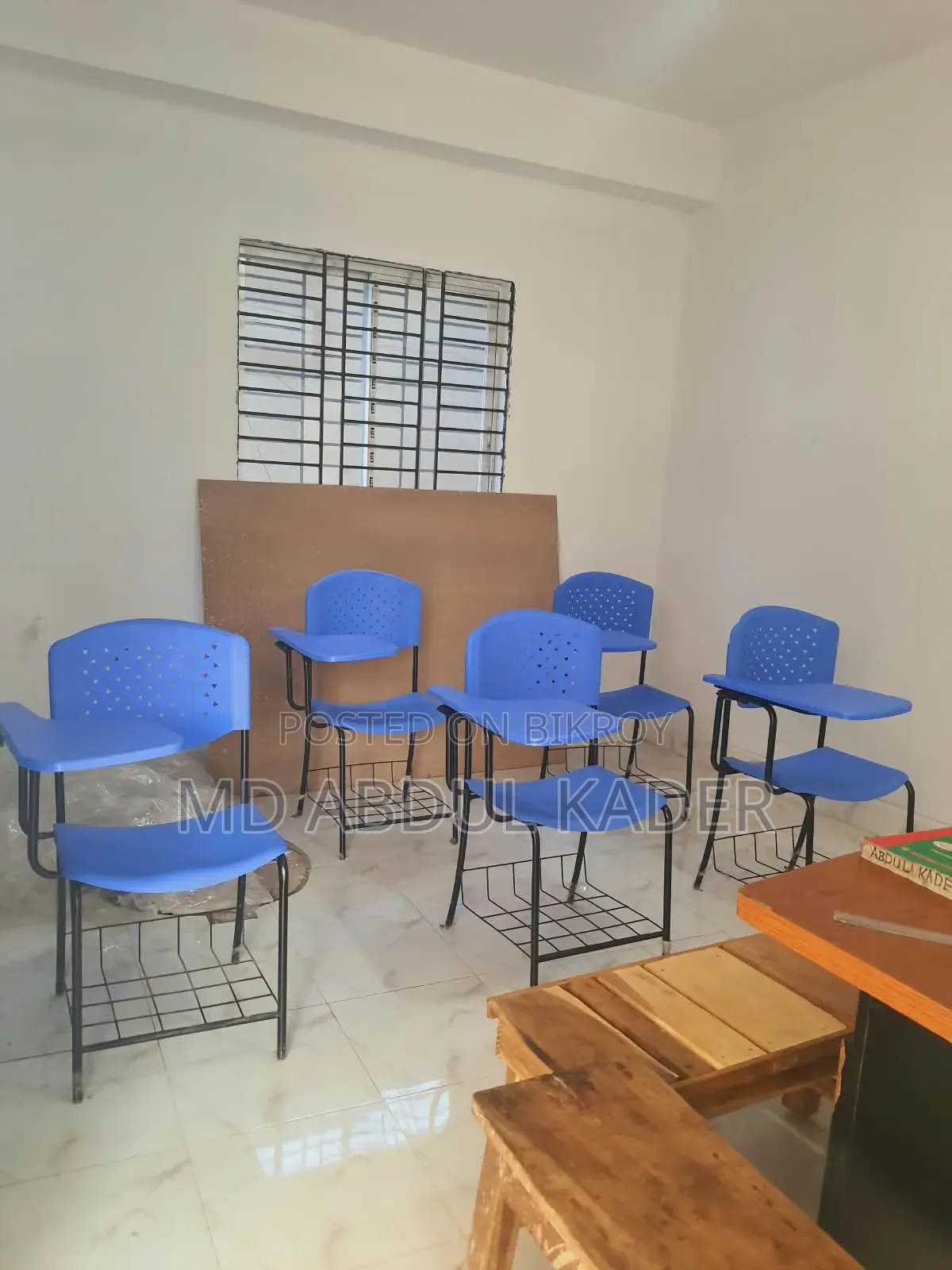 RFL Student Chair