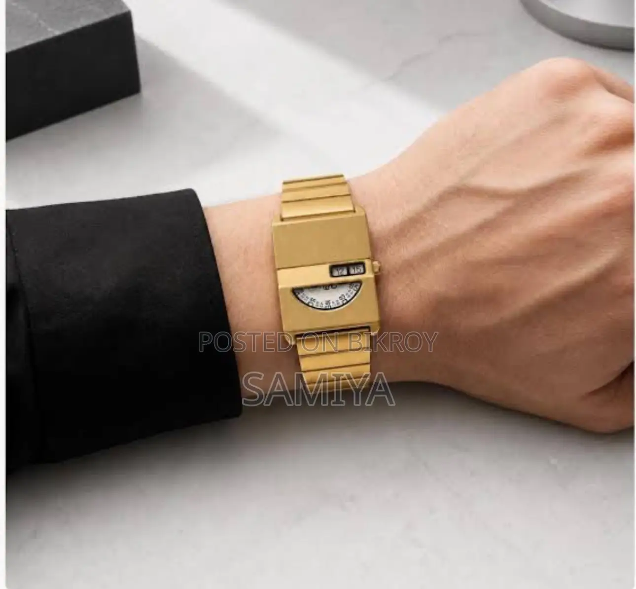 Selling My Gold-Tone Stainless Steel Wristwatch. Never Been Used.