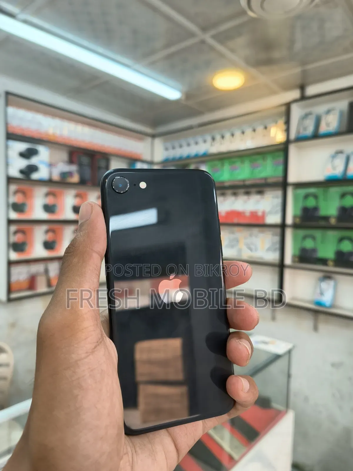 Apple iPhone SE (2020) 64 GB Black