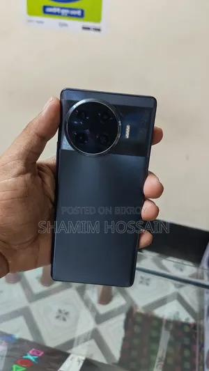 টেকনো স্পার্ক ২০ প্রো প্লাস ২৫৬ জিবি ব্ল্যাক