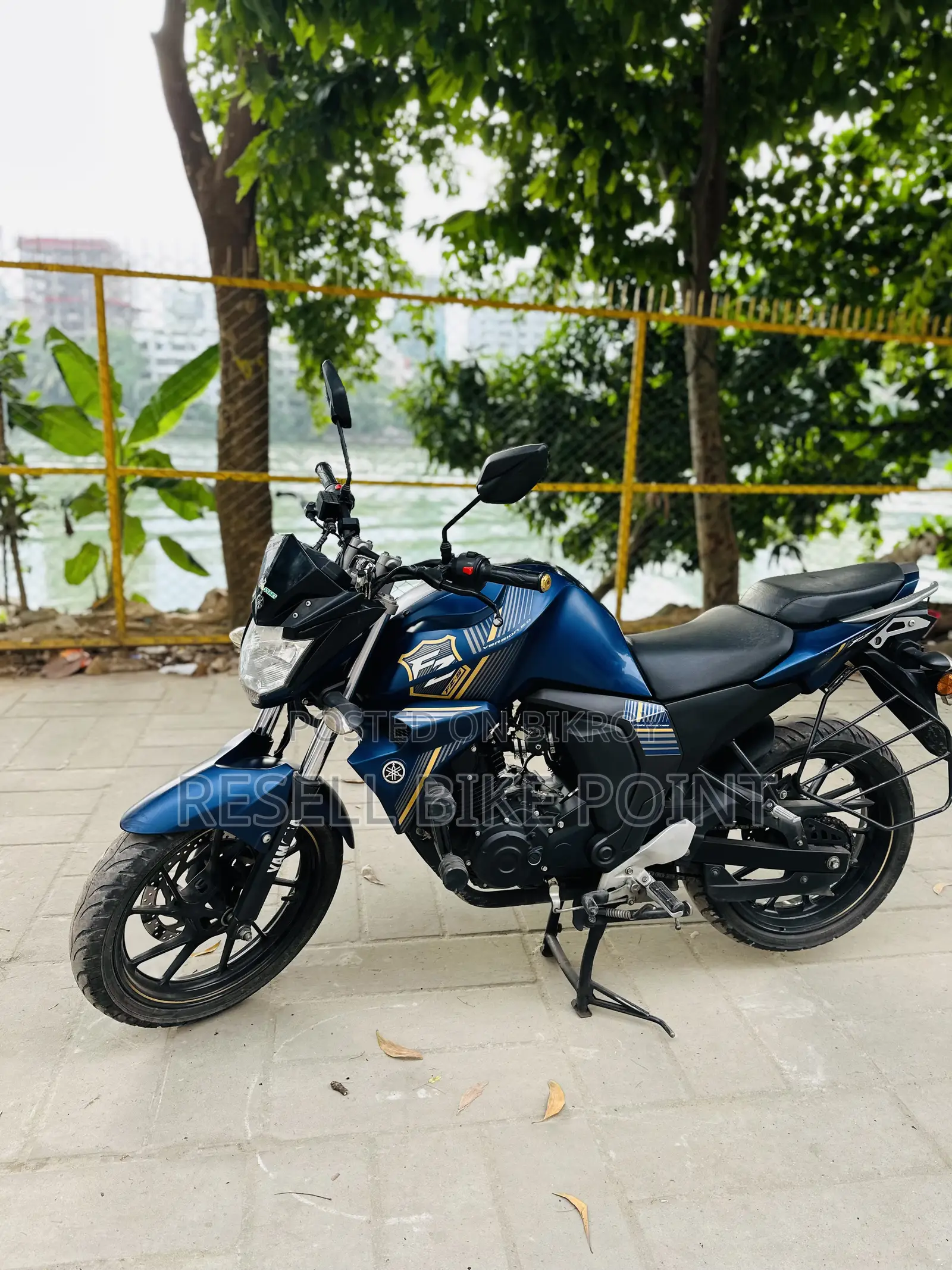 ইয়ামাহা এফজেএস ভি২ ২০২৫ নীল