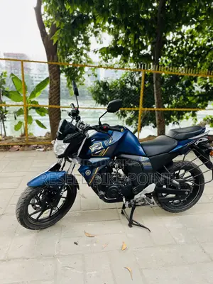 ইয়ামাহা এফজেএস ভি২ ২০২৫ নীল