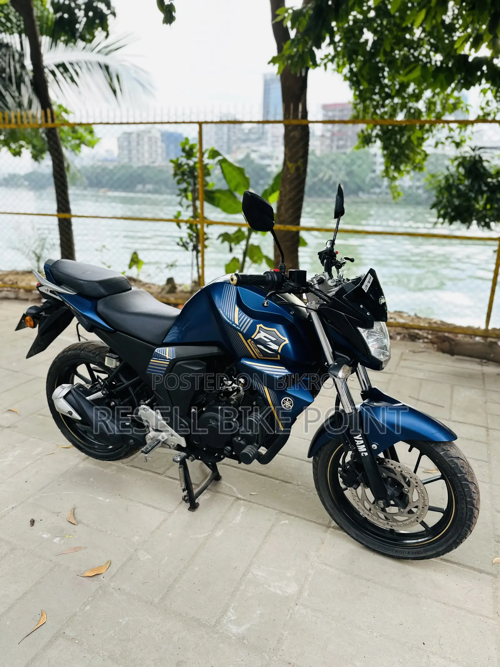 ইয়ামাহা এফজেএস ভি২ ২০২৫ নীল