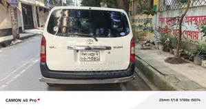 Toyota Probox 1.5 CNG Two-Wheel Drive 2011 White