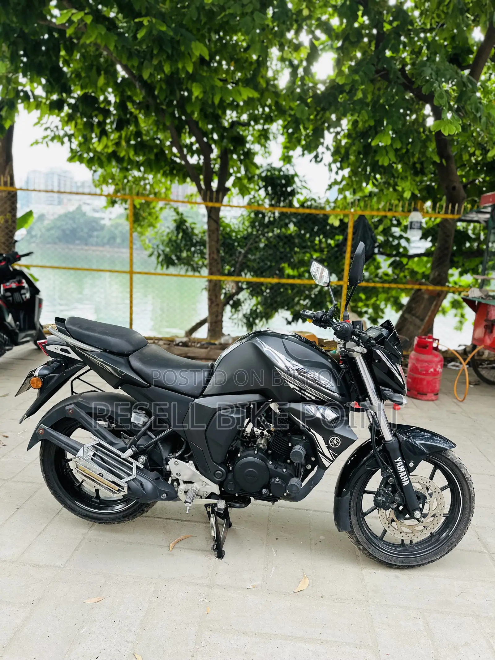 Yamaha FZS V2 2025 Black