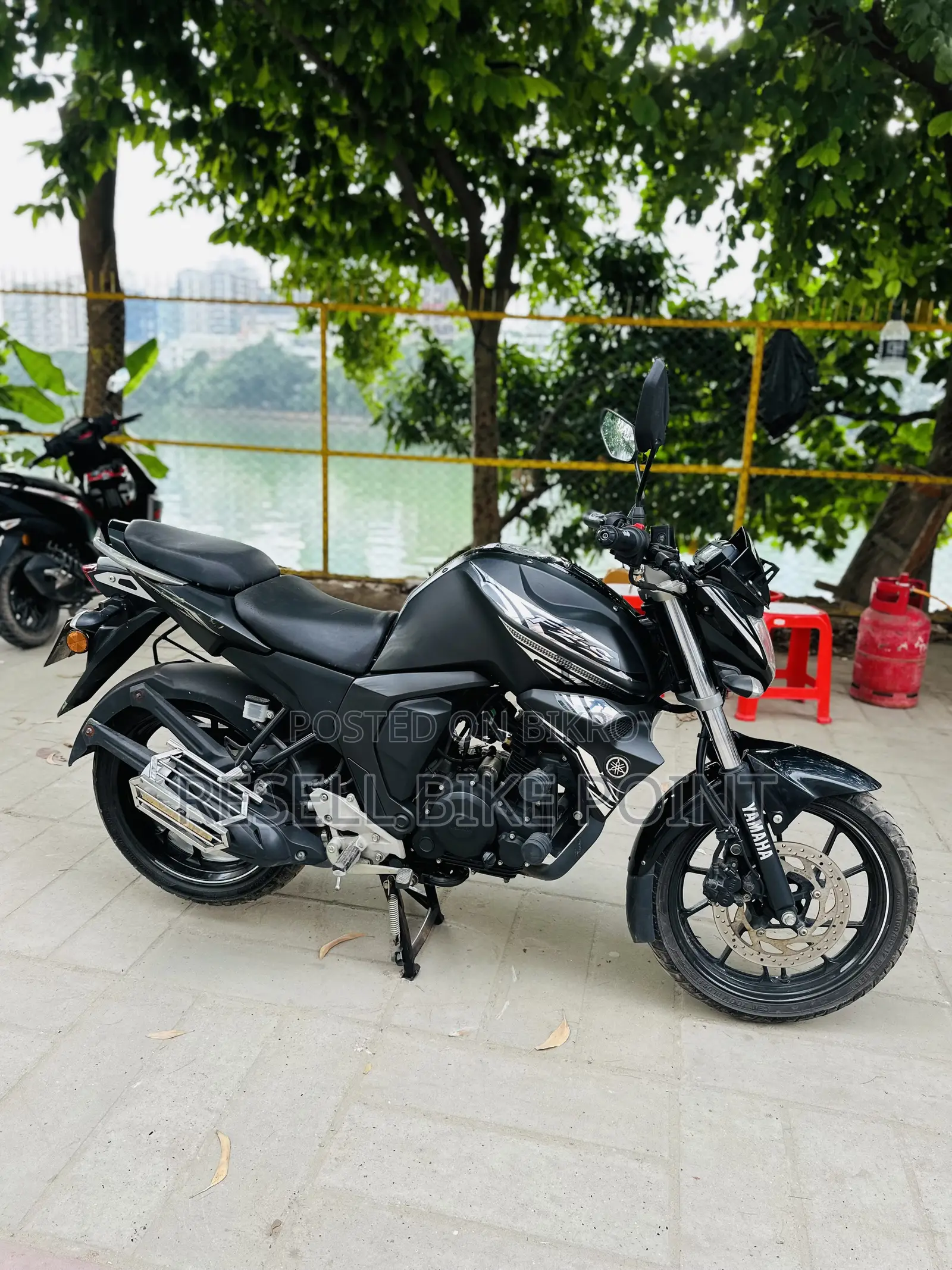 Yamaha FZS V2 2025 Black