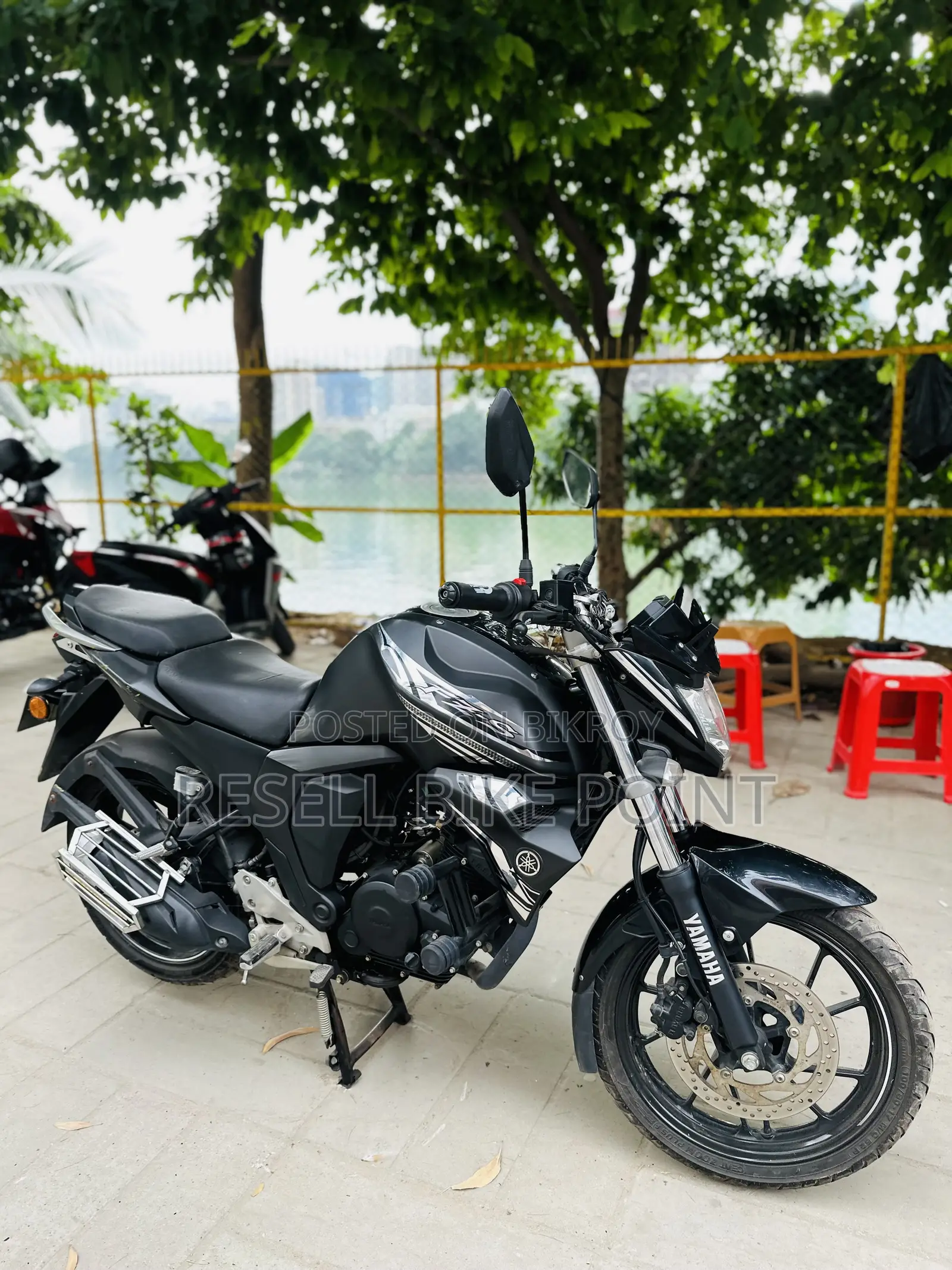 Yamaha FZS V2 2025 Black