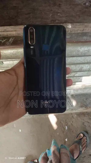 Vivo Y17 128 GB Blue