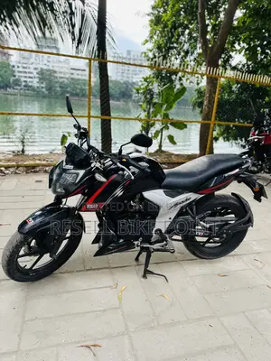 TVS Apache RTR 160 4V 2022 Black