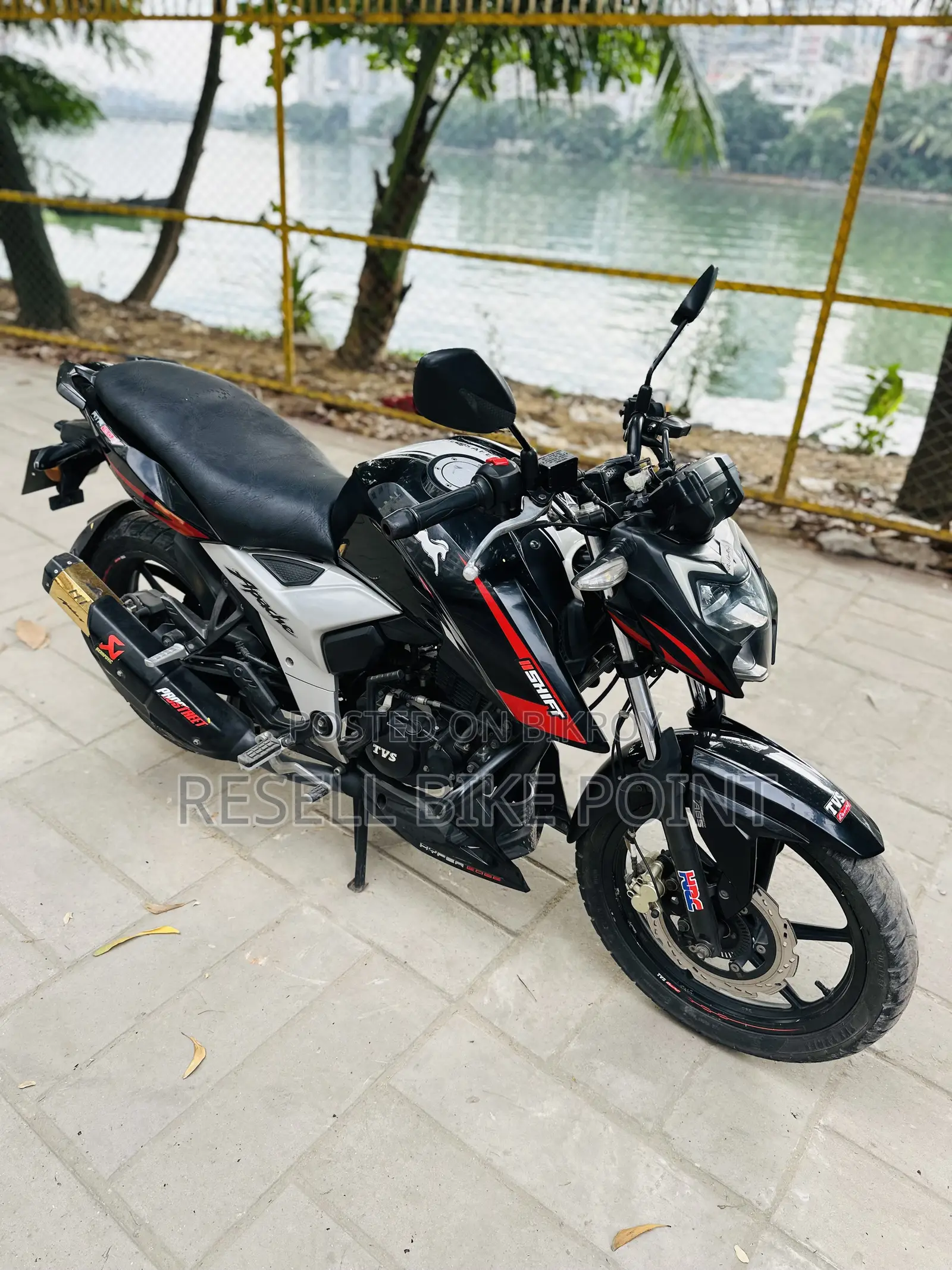 TVS Apache RTR 160 4V 2022 Black