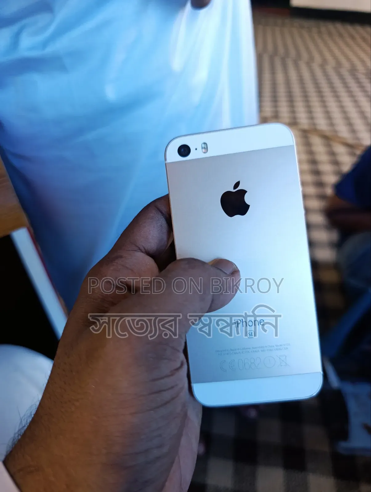 Apple 32 GB Silver