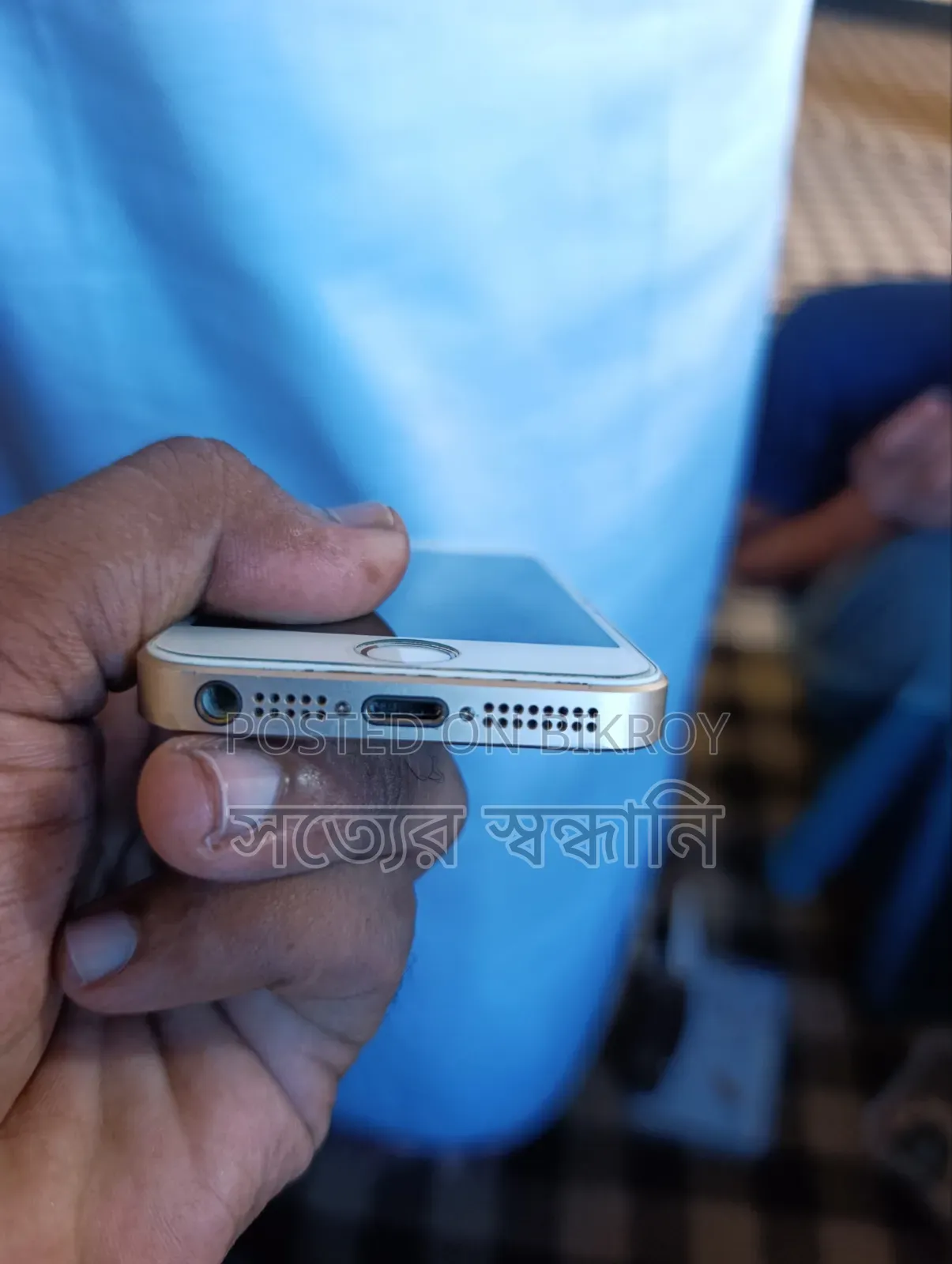 Apple 32 GB Silver