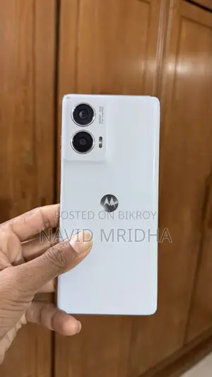 মোটর চলা এজ ৫০ ফিউশন ১২৮ জিবি সিলভার