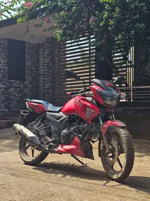 TVS Apache RTR 160 2V 2019 Red