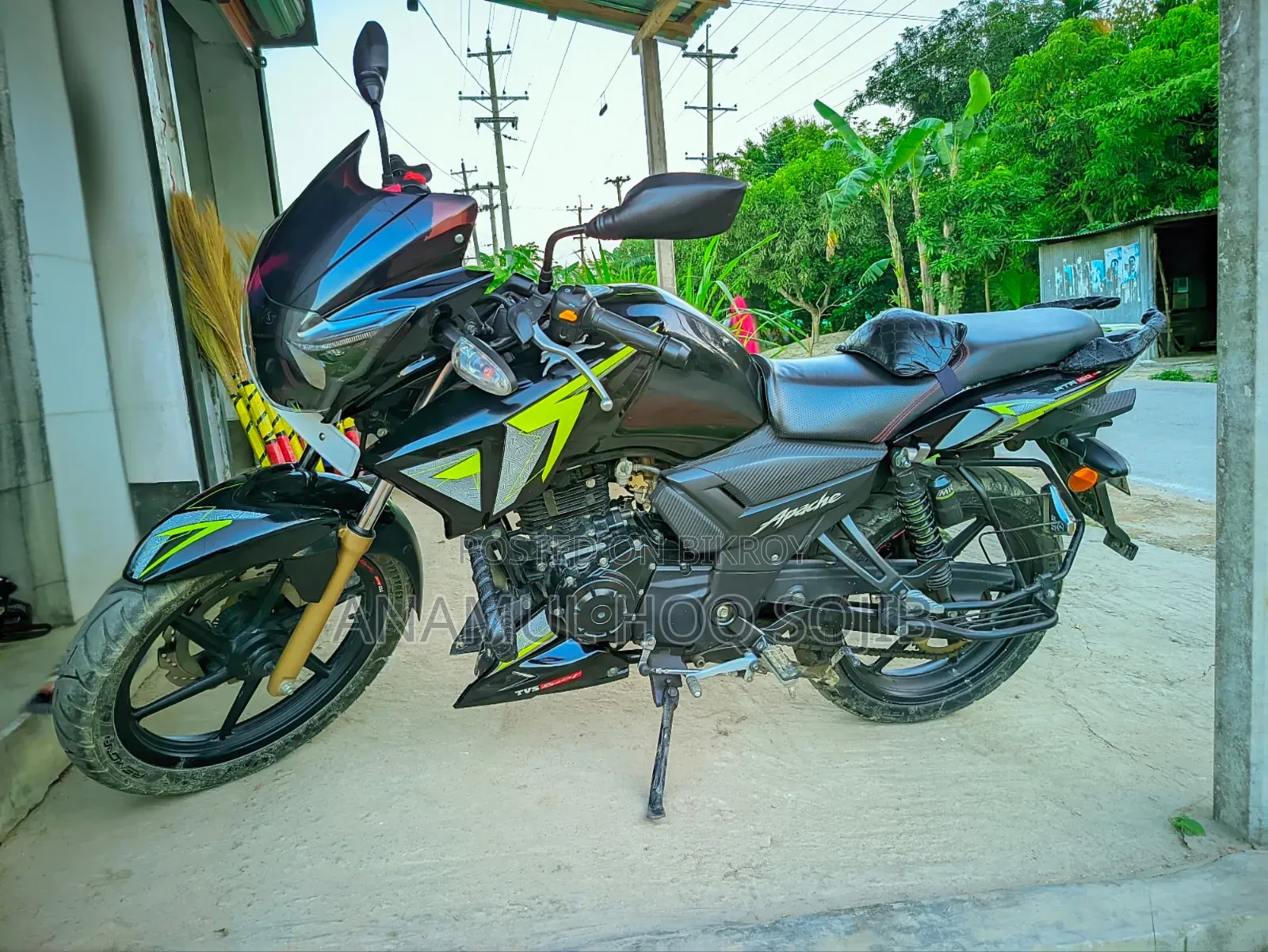 TVS Apache RTR 160 2V ABS 2024 Black