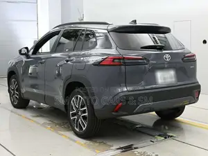 New Toyota Corolla Cross 2026 Gray