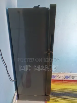 একটি ফ্রিজ বিক্রয় করা হবে