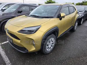 Toyota Yaris Cross 2021 Gold