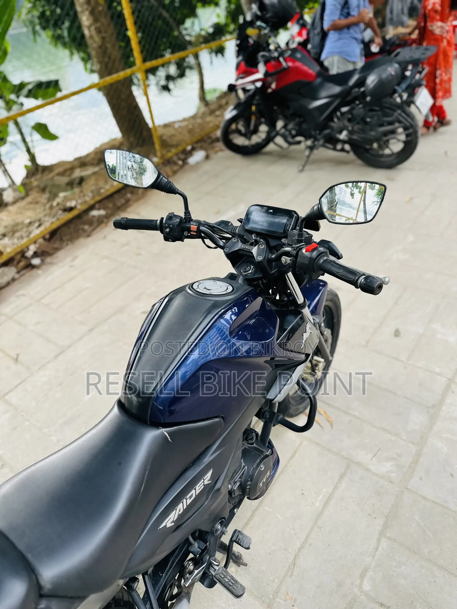 টিভিএস রাইডার ১২৫ ২০২২ নীল