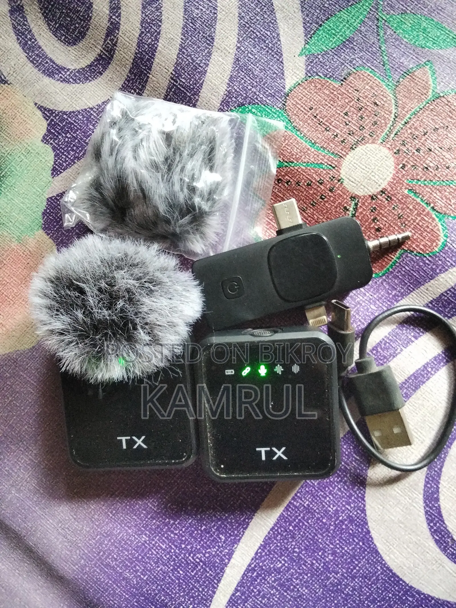 F11 Wireless Microphone