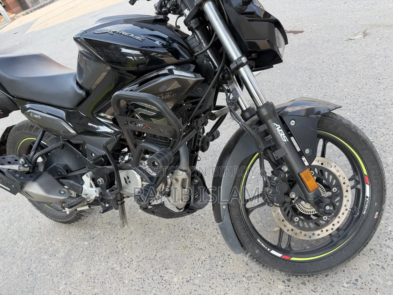 Hero Xtreme 125R 2025 Black