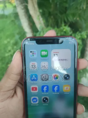 Apple iPhone 11 64 GB Red