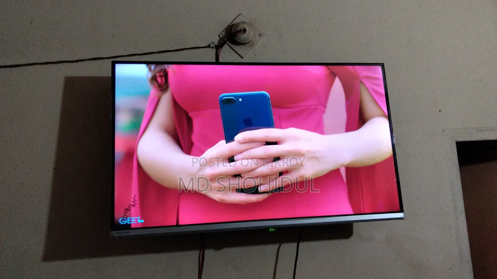 32" Toshiba Voice Control Smart Android TV