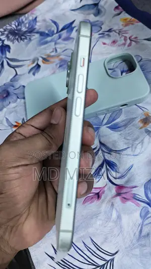 Apple iPhone 15 256 GB
