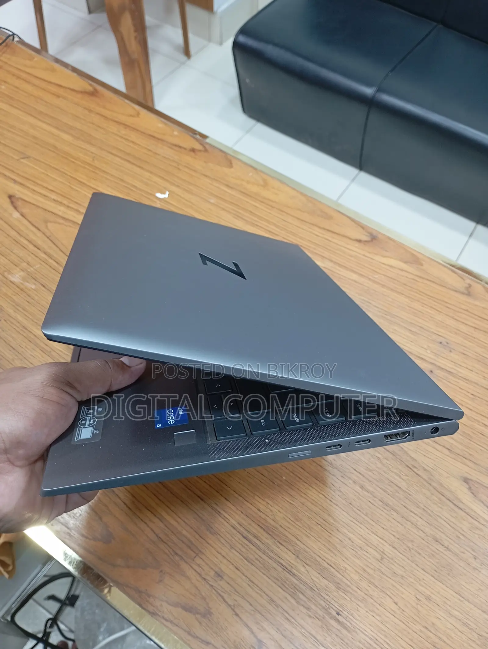 ল্যাপটপ HP ZBook Firefly G8 16GB ইন্টেল কোর i5 SSD 512GB