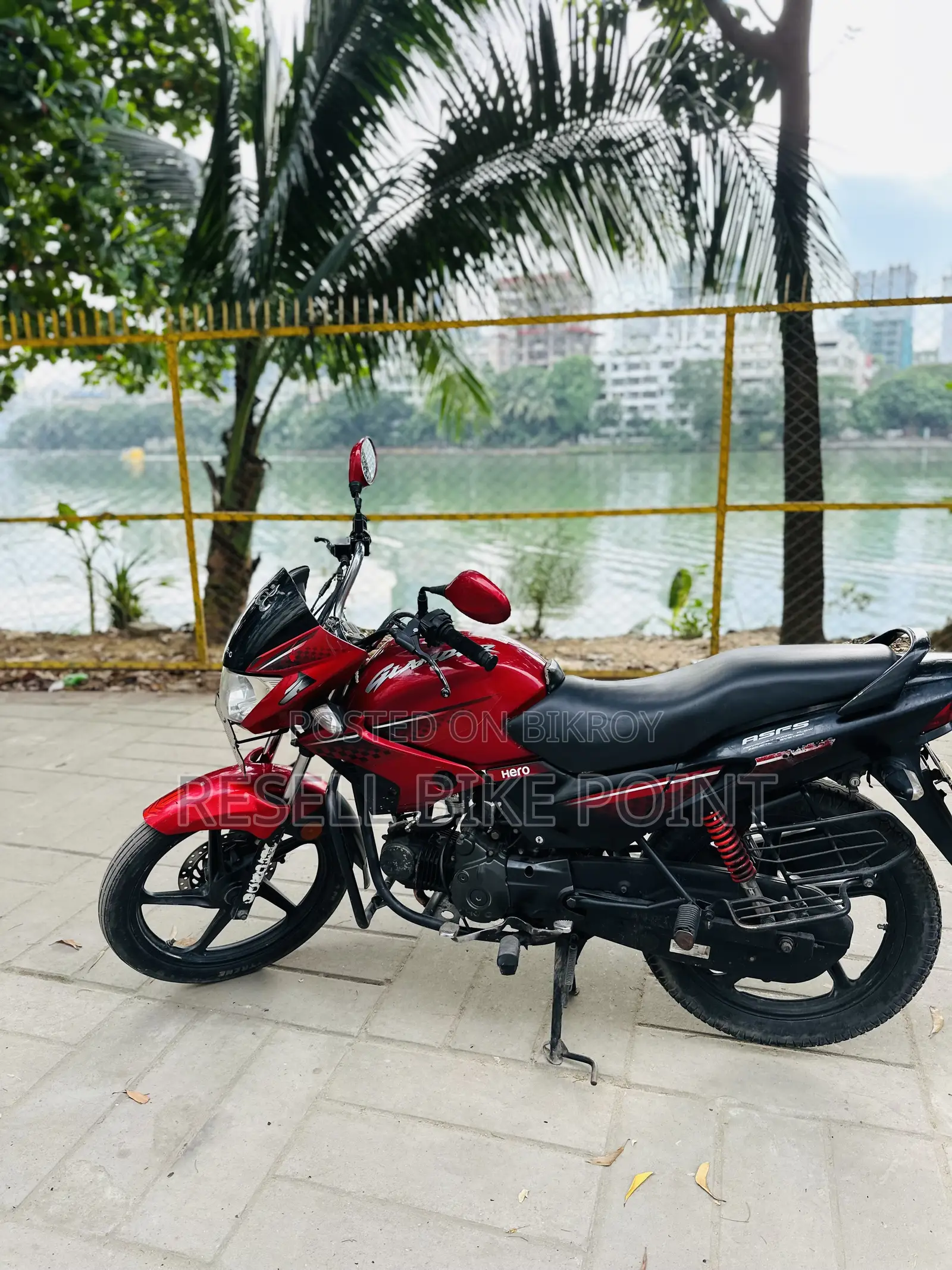 Hero Glamour 2019 Red