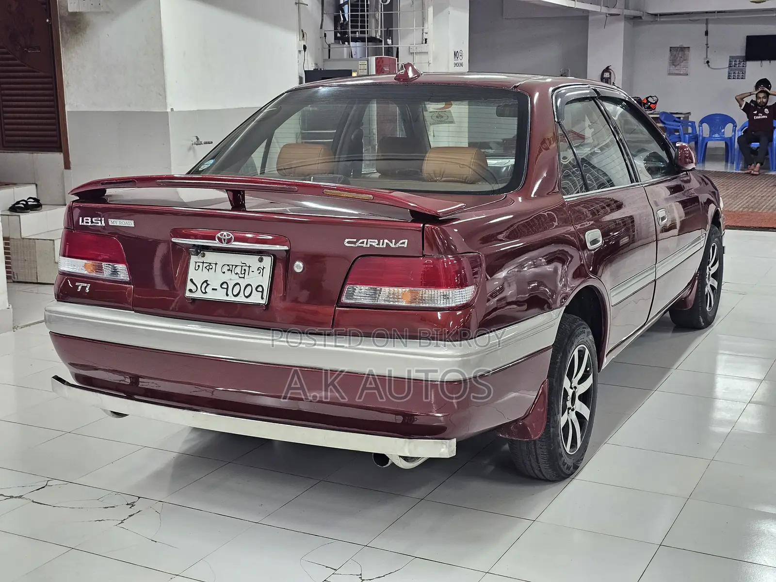 Toyota Carina 1.5 Front-Wheel Drive Sedan 1997 Red
