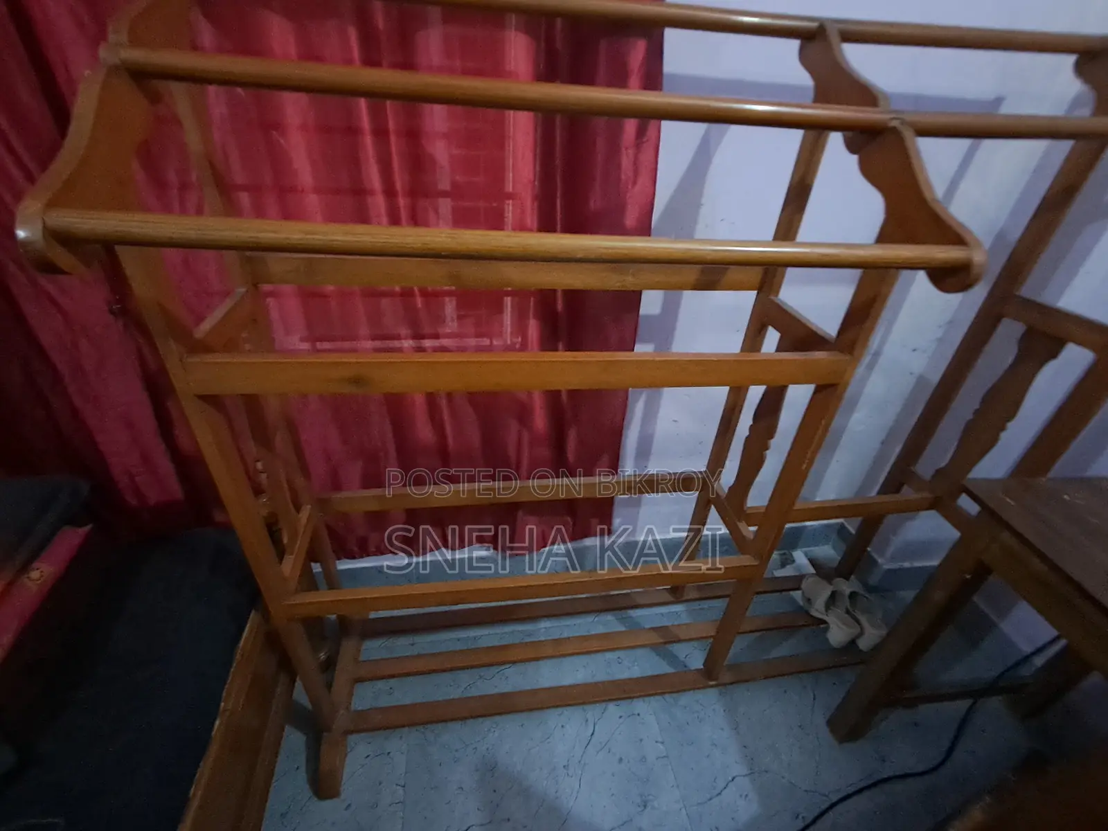 Alna (Clothes Hanger) Custom Made Wood