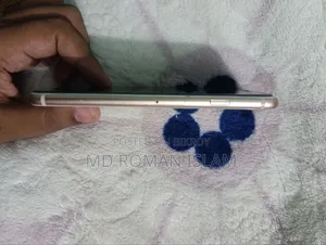 অ্যাপল আইফোন ৮ ৬৪ জিবি পিংক