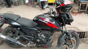 Bajaj Pulsar 150 2025 Black