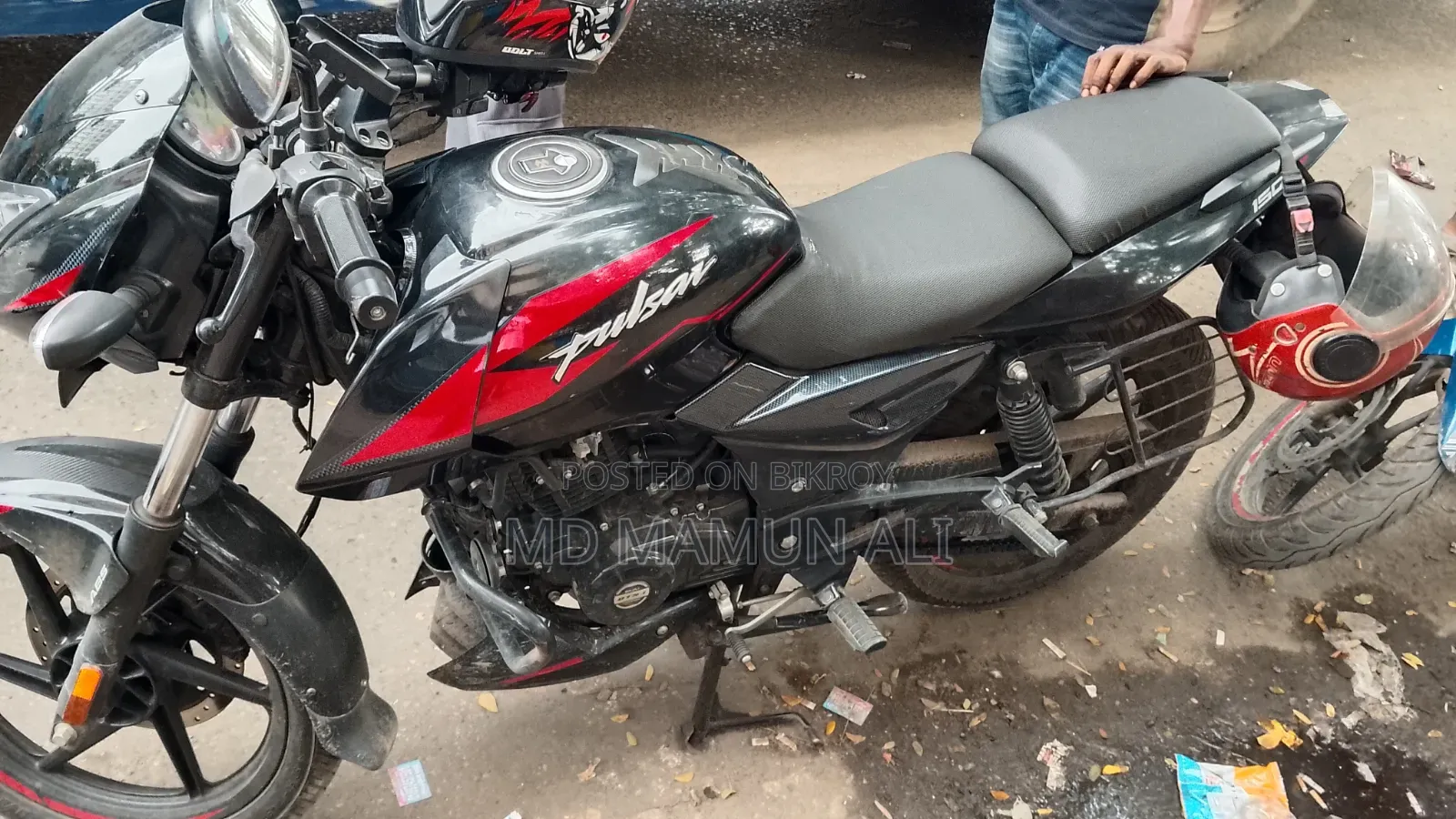 Bajaj Pulsar 150 2025 Black