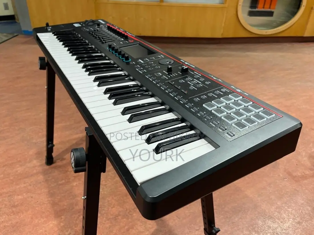 ROLAND FANTOM 06 Brand New