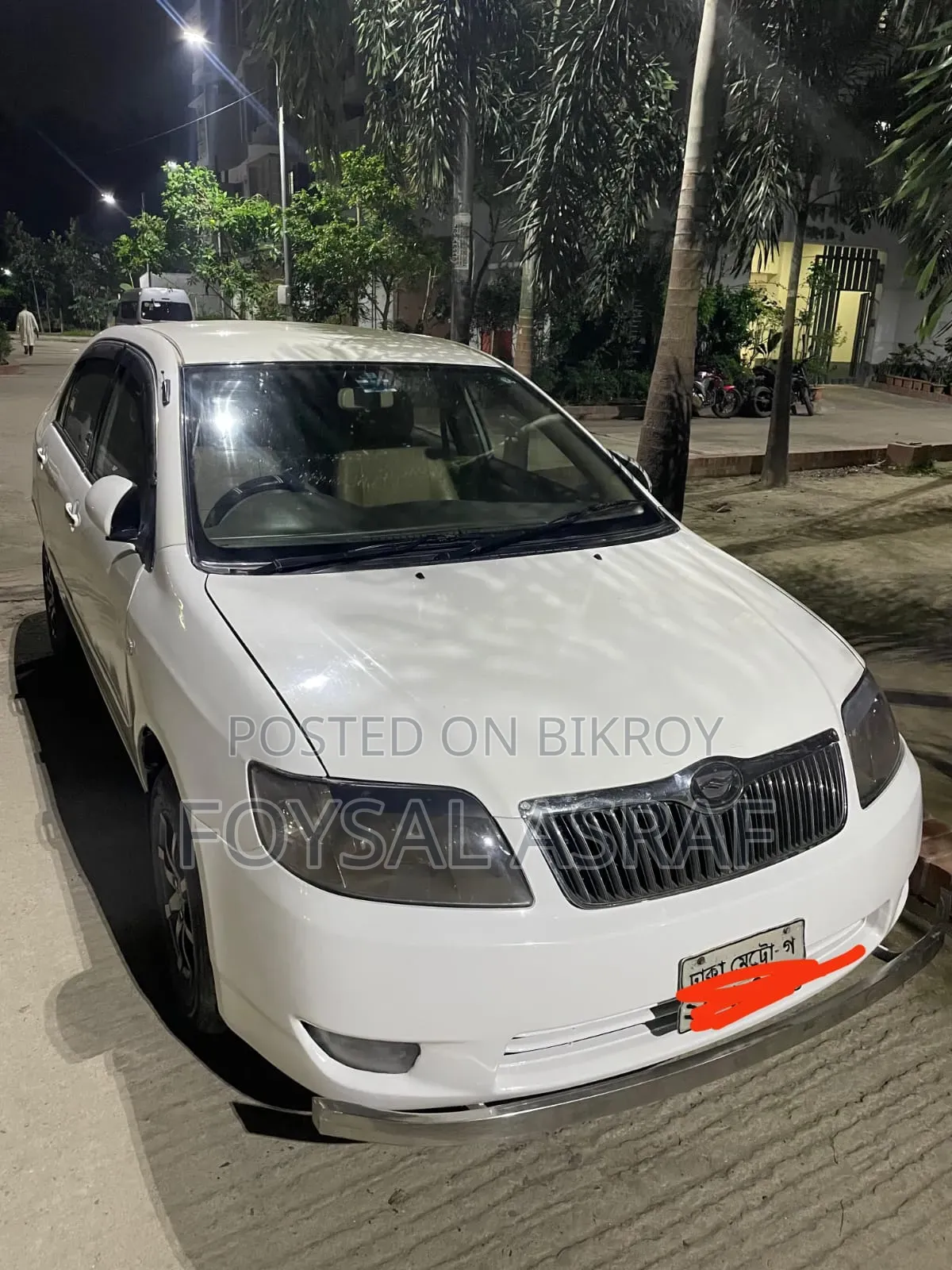 টয়োটা করোল্লা ২০০৬ সাদা