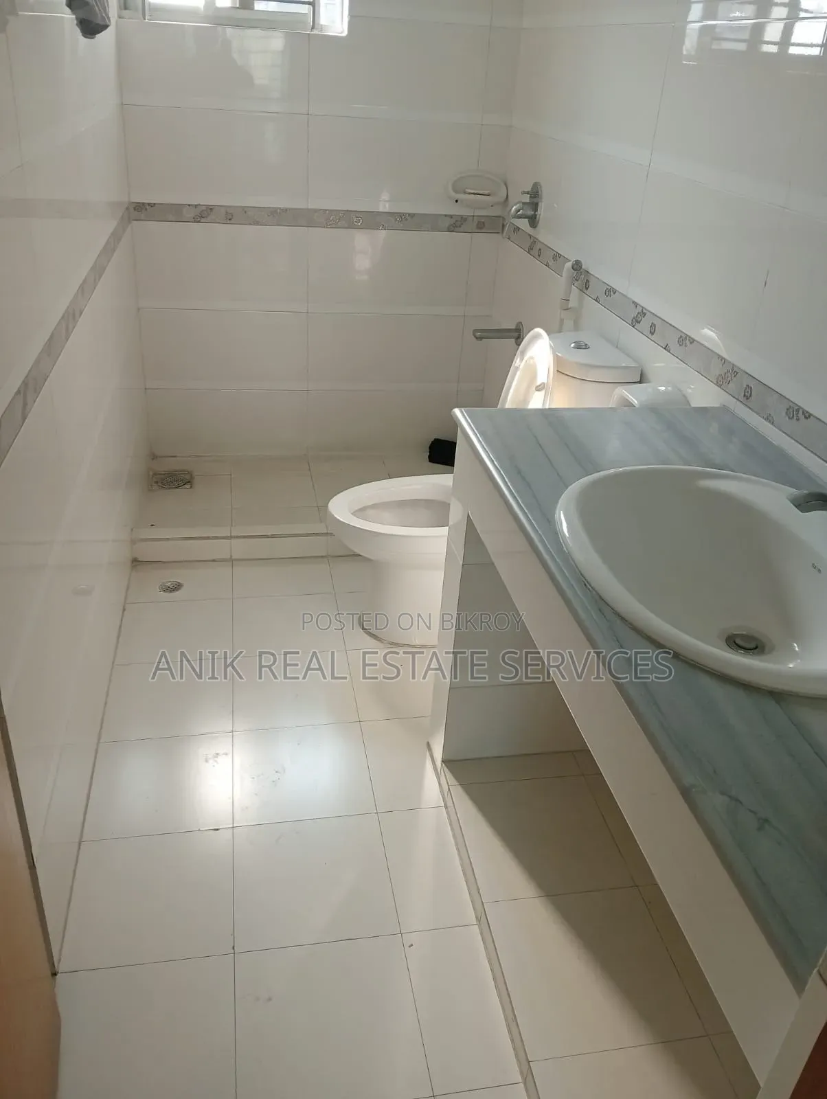 3 Bedroom Apartment in Anik Real Estate, Gulshan for rent