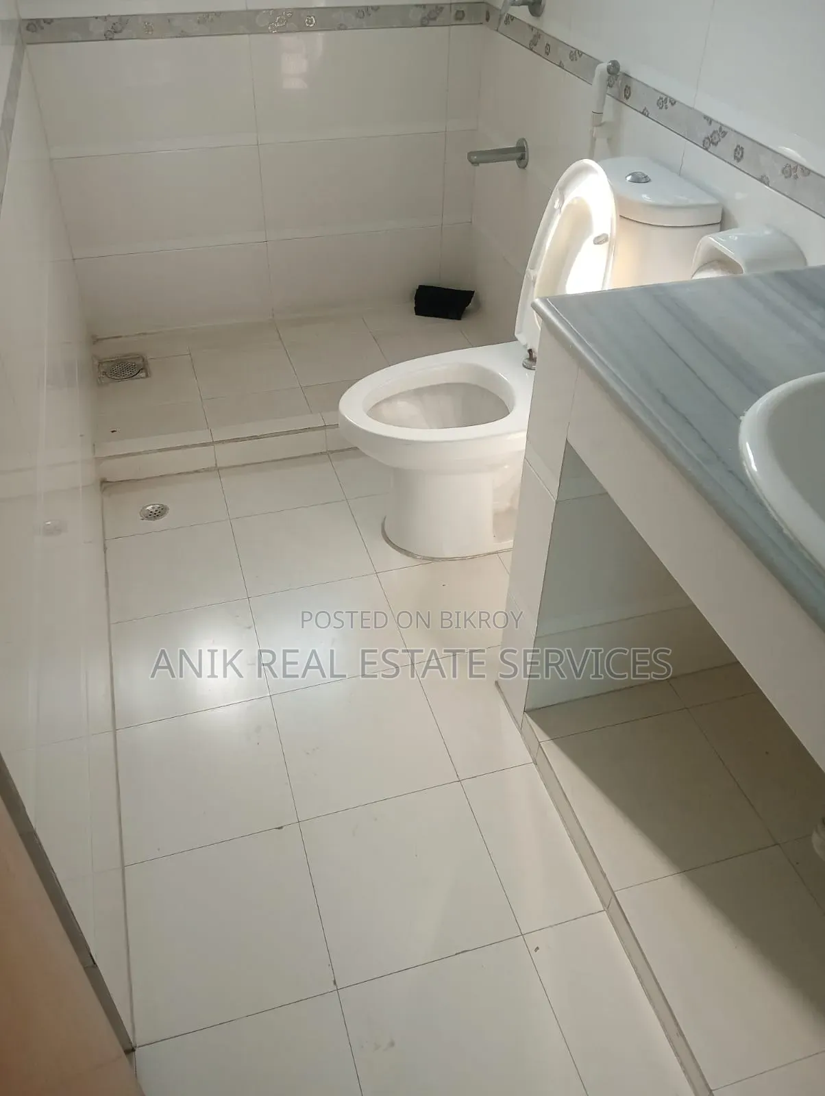 3 Bedroom Apartment in Anik Real Estate, Gulshan for rent