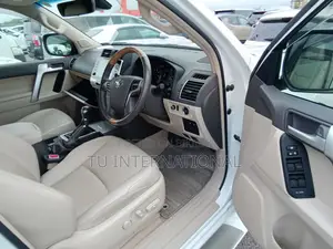 Toyota Land Cruiser Prado 2022 Pearl